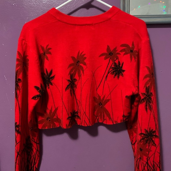 Cropped Cardigan - Picture 2 of 3